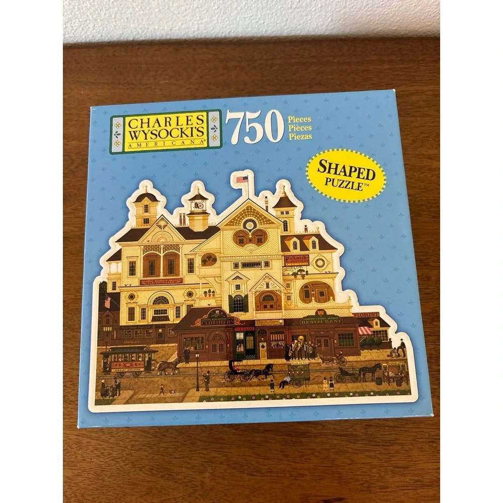 Charles Wysocki House shaped Puzzle 750 pieces - new & sealed